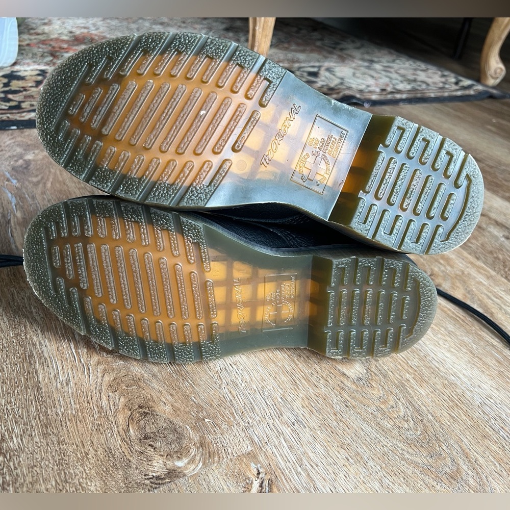 Size 7 Doc Martens (women’s) - Picture 3 of 6
